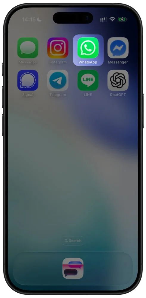 Der iPhone-Home-Bildschirm mit hervorgehobenem WhatsApp-Symbol.